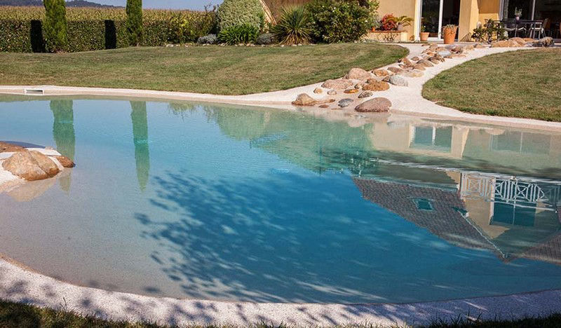 Créateur de piscine lagon béton